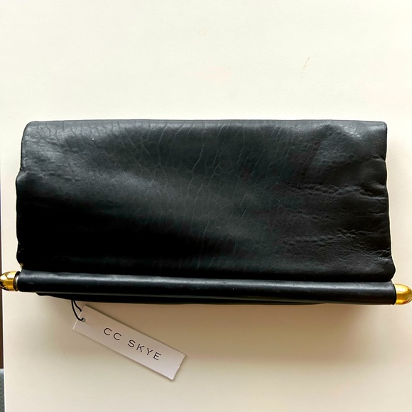 BNWT CC Skye Clutch - Picture 2 of 4
